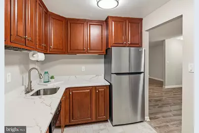 6028 Westchester Park Drive #6028 T-1, College Park, MD 20740 - Photo 4