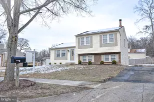 911 Wrigley Pl, Fort Washington, MD 20744 - Photo 2