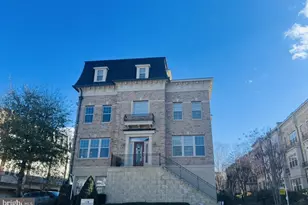 601 Sprintsail Way, Oxon Hill, MD 20745 - Photo 1