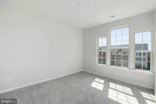 10072 Dorsey Ln, Lanham, MD 20706 - Photo 18