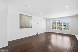 10072 Dorsey Ln, Lanham, MD 20706 - Photo 10