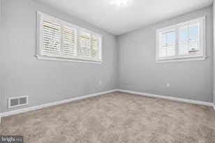 4303 Skyline Dr, Suitland, MD 20746 - Photo 16