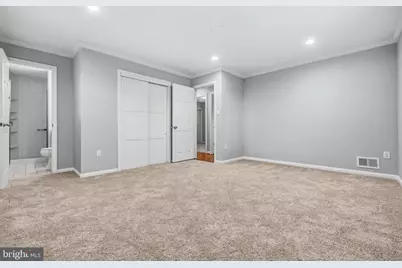 4303 Skyline Drive, Suitland, MD 20746 - Photo 12