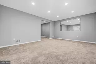 4303 Skyline Dr, Suitland, MD 20746 - Photo 6