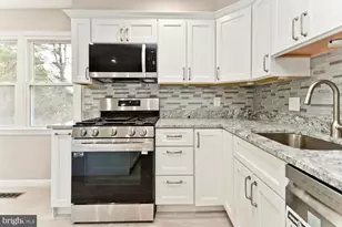 11404 Earlston Dr, Bowie, MD 20721 - Photo 10