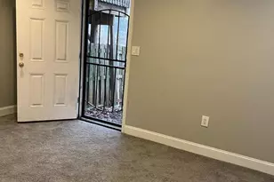 1808 Cedarwood Ct, Landover, MD 20785 - Photo 8