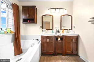 10913 Daniel Sim Ct, Upper Marlboro, MD 20772 - Photo 24