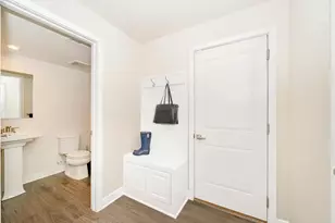 5609 Greenpoint Ln, Upper Marlboro, MD 20772 - Photo 8