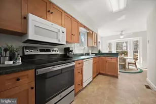 14210 Greenview Dr, Laurel, MD 20708 - Photo 8