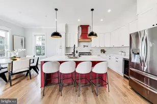 4021 Hamilton St, Hyattsville, MD 20781 - Photo 8