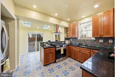 3211 Varnum Street, Mount Rainier, MD 20712 - Photo 14