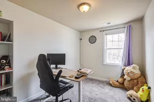 2512 Kent Village Dr, Landover, MD 20785 - Photo 16