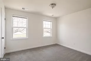 2512 Kent Village Dr, Landover, MD 20785 - Photo 8