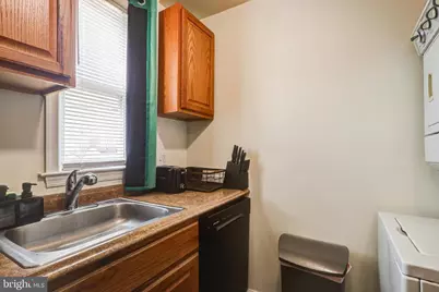 2512 Kent Village Drive, Landover, MD 20785 - Photo 8