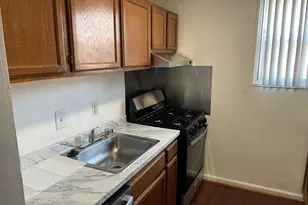 3831 Hamilton St, Hyattsville, MD 20781 - Photo 6