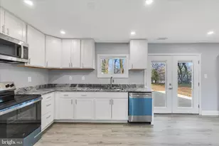 15900 Perkins Ln, Bowie, MD 20716 - Photo 14