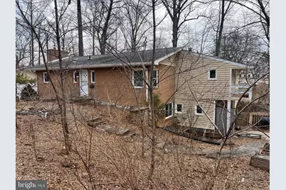 8 Lakeside Drive, Greenbelt, MD 20770 - Photo 1