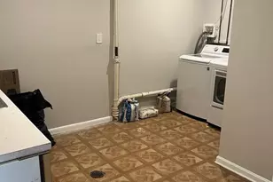 8 Lakeside Dr, Greenbelt, MD 20770 - Photo 26