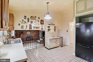 6911 Pine Valley Dr, Glenn Dale, MD 20769 - Photo 10