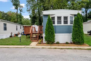 9402 Beech Park St, Capitol Heights, MD 20743 - Photo 2