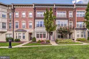 705 River Mist Dr, Oxon Hill, MD 20745 - Photo 2