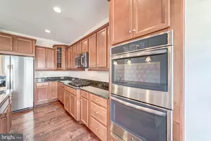 705 River Mist Dr, Oxon Hill, MD 20745 - Photo 18