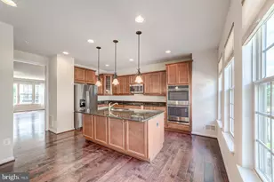 705 River Mist Dr, Oxon Hill, MD 20745 - Photo 16