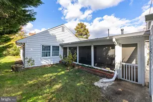 12707 Beaverdale Ln, Bowie, MD 20715 - Photo 44