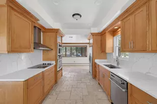 13610 Woodedge Dr, Bowie, MD 20720 - Photo 16