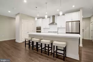 102 St Ives Pl, Oxon Hill, MD 20745 - Photo 2