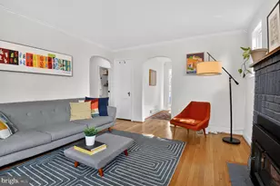 6105 43rd St, Riverdale, MD 20737 - Photo 2