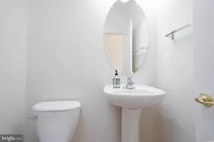 517 Jurgensen, Hyattsville, MD 20785 - Photo 6