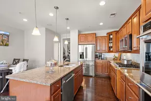 517 Overlook Park Dr, Oxon Hill, MD 20745 - Photo 12