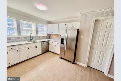 4202 Applegate Lane, Suitland, MD 20746 - Photo 4