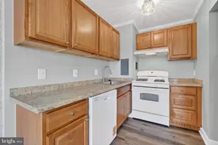 1804 Metzerott, Hyattsville, MD 20783 - Photo 14