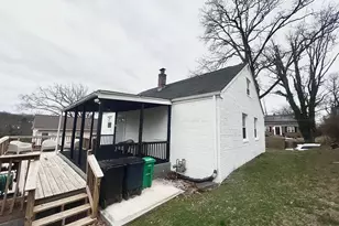 1810 Clark Pl, Capitol Heights, MD 20743 - Photo 2