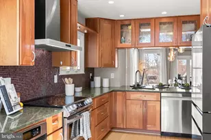 14215 Summit Ln, Laurel, MD 20708 - Photo 12