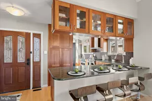 14215 Summit Ln, Laurel, MD 20708 - Photo 6