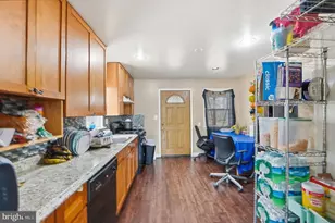 7421 Hendricks Dr, Hyattsville, MD 20784 - Photo 4