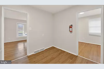 5421 Henderson Way, Suitland, MD 20746 - Photo 8