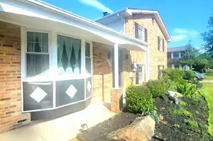 7008 Berkshire Dr, Temple Hills, MD 20748 - Photo 2
