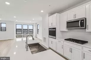 5008 Henry King Wy, Bowie, MD 20715 - Photo 8
