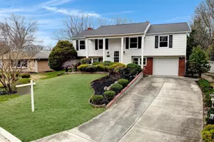 16203 Audubon Ln, Bowie, MD 20716 - Photo 2