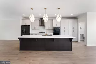113 Smt Pt Blvd, Bowie, MD 20716 - Photo 4
