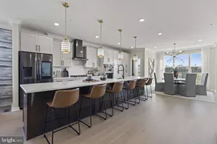 113 Smt Pt Blvd, Bowie, MD 20716 - Photo 2