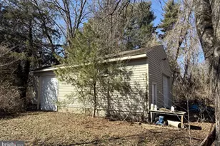 18405 Queen Anne Bridge Rd, Bowie, MD 20716 - Photo 6