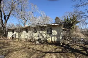 18405 Queen Anne Bridge Rd, Bowie, MD 20716 - Photo 4