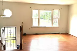 12402 Old Colony Dr, Upper Marlboro, MD 20772 - Photo 2