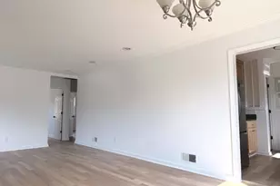 6709 Forest Hill Dr, University Park, MD 20782 - Photo 6