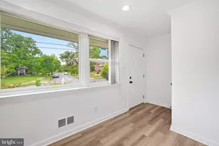 6709 Forest Hill Dr, University Park, MD 20782 - Photo 6
